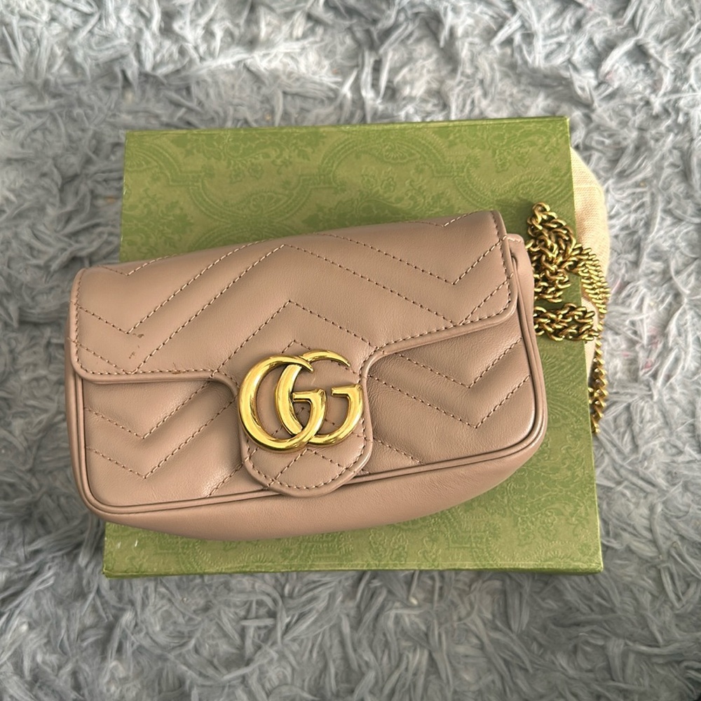 GG Marmont super mini bag